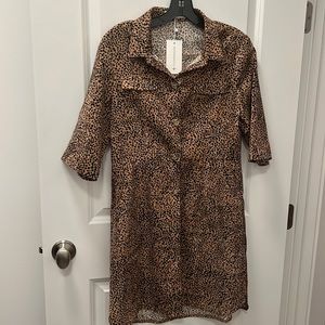 NWT Tuckernuck/ Sm wardrobe brand. Light weight corduroy animal print dress M.